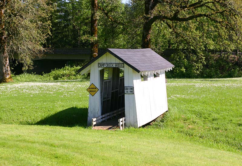 Covered bridge small